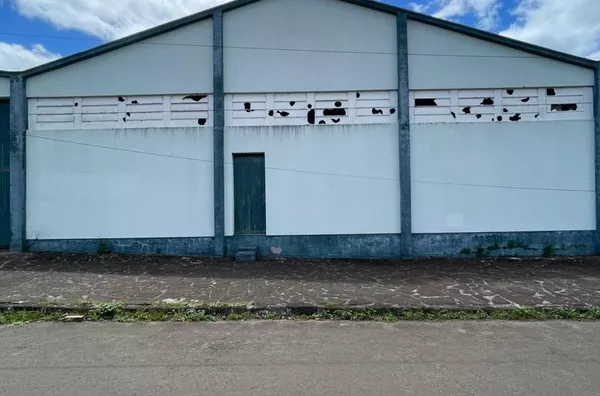 Barracão para venda e aluguel,  - Selecione - Bairro, Três Coroas