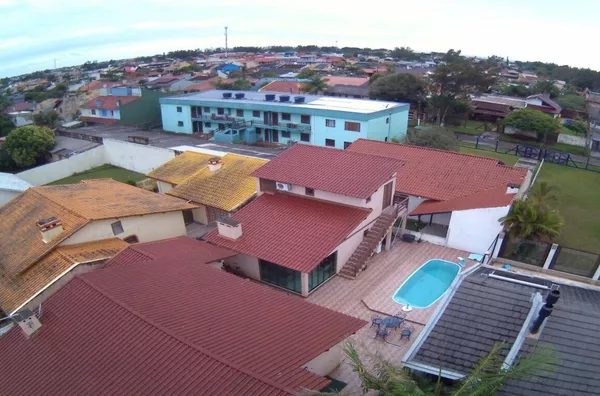 Casa para venda, 7 quarto(s),  Centro, Imbé