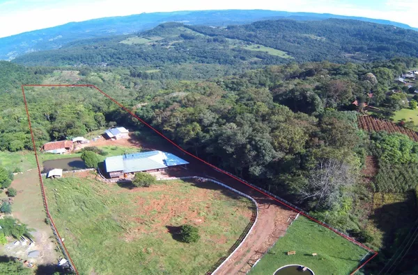 Sítio para venda, 3 quarto(s),  Figueira, Três Coroas