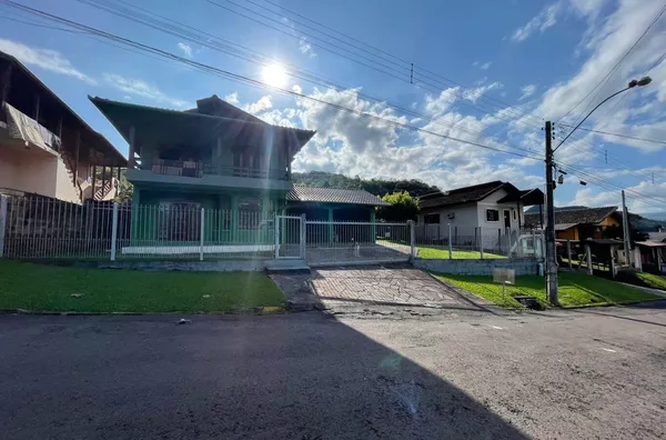 Casa para venda, 4 quarto(s),  Sander, Três Coroas