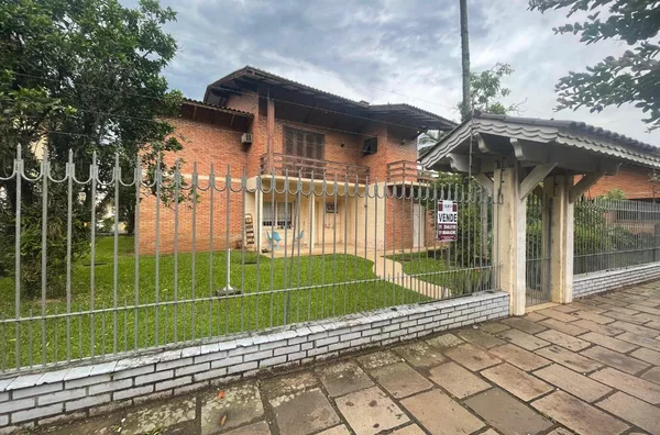 Casa para venda, 6 quarto(s),  Centro, Três Coroas