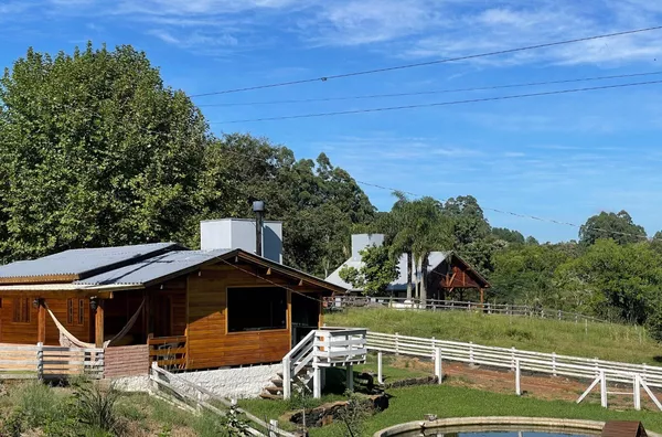 Sítio para venda, 3 quarto(s),  Figueira, Três Coroas