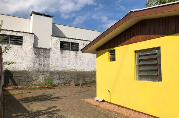 Kitinete / conjugados para aluguel, 1 quarto(s),  Vila Schell, Três Coroas