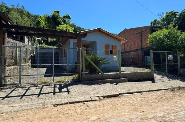 Casa para aluguel, 2 quarto(s),  Loteamento Raúl, Três Coroas
