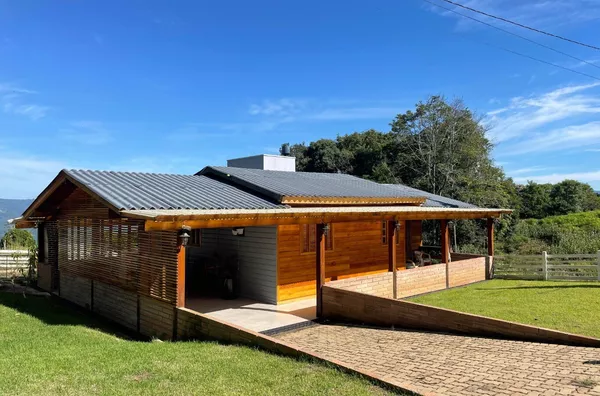 Sítio para venda, 3 quarto(s),  Figueira, Três Coroas