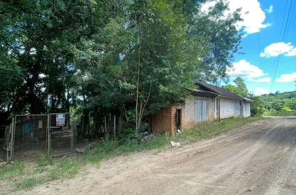 Sítio para venda,  Linha 28, Três Coroas