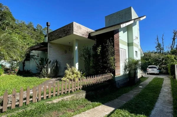 Casa para venda, 3 quarto(s),  Centro, Três Coroas