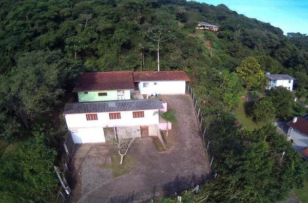 Casa para venda, 6 quarto(s),  Vila Schell, Três Coroas