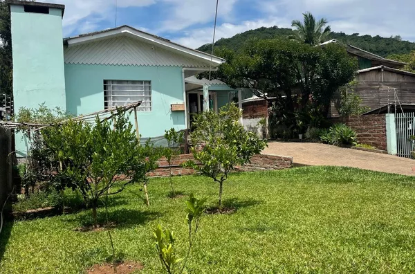 Casa para venda, 3 quarto(s),  Centro, Três Coroas