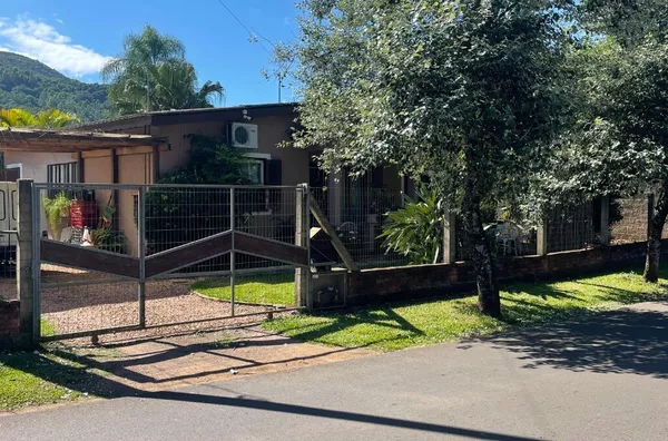 Casa para venda, 3 quarto(s),  Linha Café Baixa, Três Coroas