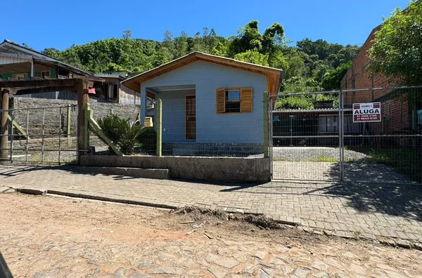 Casa para aluguel, 2 quarto(s),  Loteamento Raúl, Três Coroas