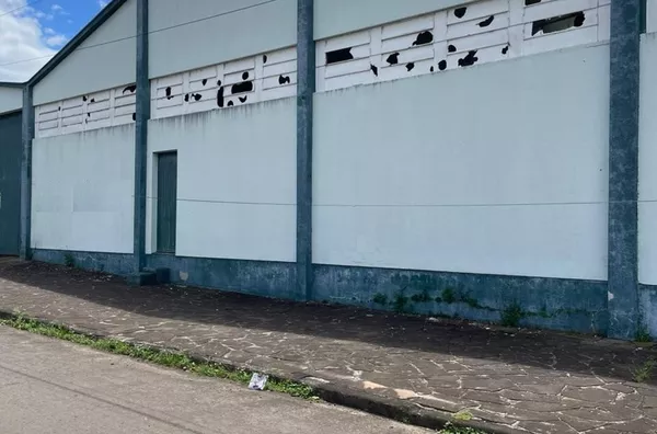 Barracão para venda e aluguel,  - Selecione - Bairro, Três Coroas