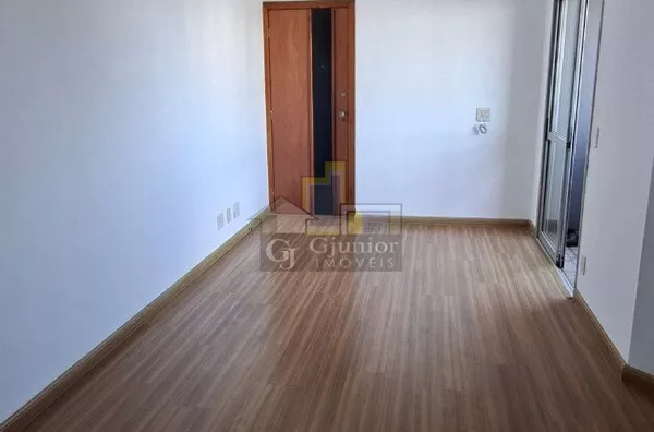 Apartamento com 2 Dormitórios (1 com armario) + Garagem, Jd. Guanabara, Campinas (SP)