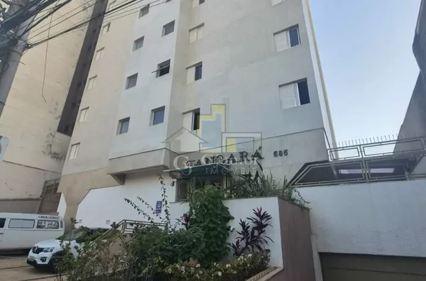 Kitnet com divisória e armário, Centro, Campinas (SP)