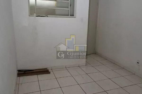 Semi-Mobiliado: 1 Dormitório com armário + Vaga de Garagem, Bairro Botafogo, Campinas (SP)