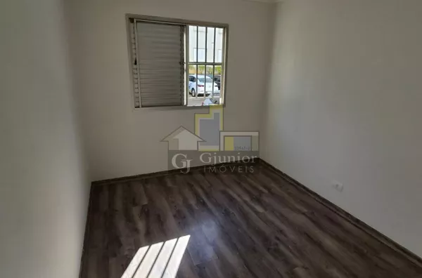 Apartamento com 2 Dormitórios, Pequeno Quintal + Garagem, Jardim Miranda, Campinas (SP)