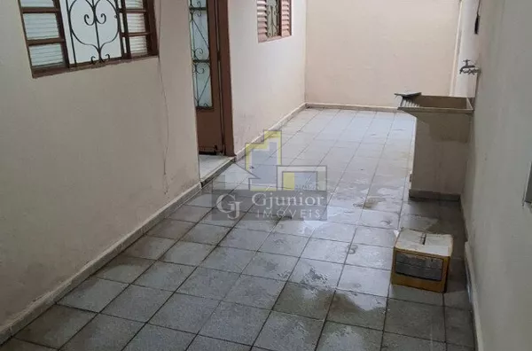 Casa de Fundo com 2 Dormitórios + Garagem, Vila Costa e Silva, Campinas (SP)