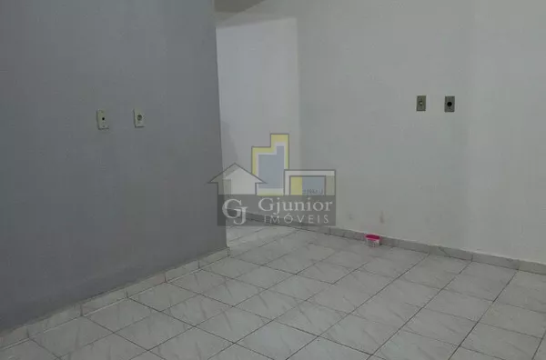 Casa de Fundo com 2 Dormitórios + Garagem, Vila Costa e Silva, Campinas (SP)