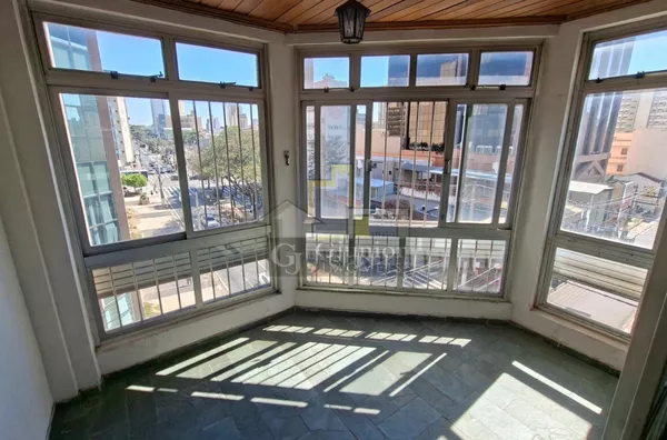 Apartamento com 3 +1 Dormitórios (1 suíte), Varanda + Garagem, Centro, Campinas (SP) - Foto 2