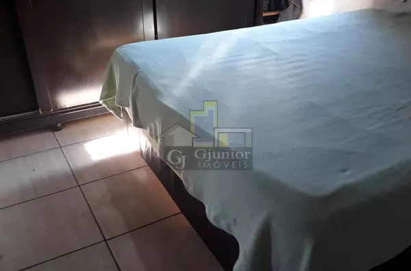 Casa com 4 Dormitórios + 2 Vagas coberta, Centro, Promissão (SP) - Foto 5