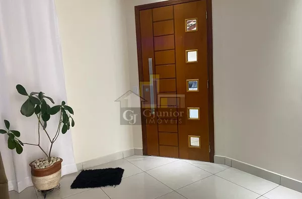 Venda: Casa com 3 Dormitórios (1suíte), 200m², Jardim Amanda II, Hortolândia(SP) - Foto 2