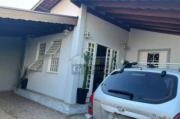 Casa com 4 Dormitórios(1 suíte), 217,21m², Jardim Garcia, Campinas (SP)