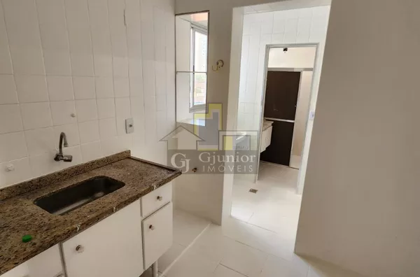 Apartamento com 1 Dormitório e Garagem, Centro, Campinas (SP)