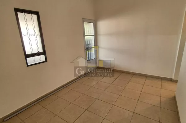 Casa Térrea com 3 Dormitórios, (1 suíte), Vila Mimosa, Campinas (SP)