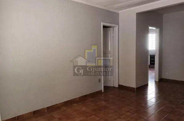 Casa com 3 Dormitórios (sendo 1 suíte) + Garagem, Vila Itália, Campinas (SP)