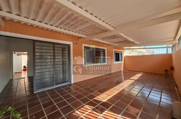Casa com 3 Dormitórios (1 suíte) + Edícula, Garagem e Quintal, Jardim Eulina, Campinas (SP) - Foto 1