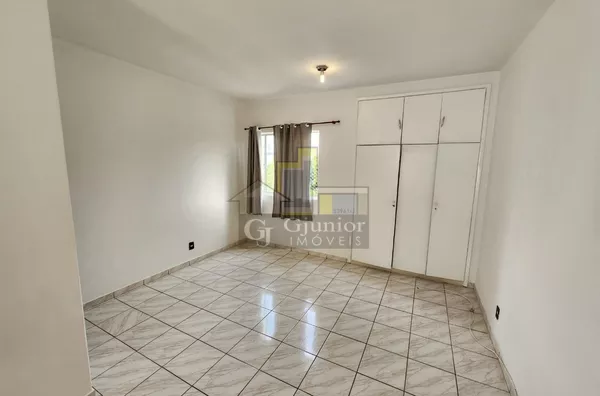Kitnet com vista privativa, 36m², Vila Itapura, Campinas (SP)