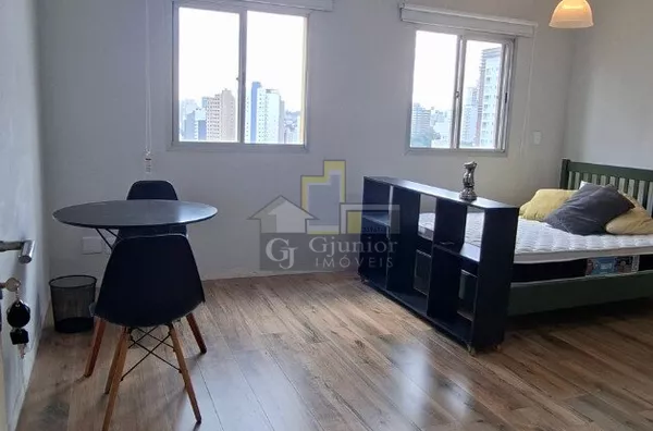 Kitnet mobiliado com cozinha planejada + box de vidro, Centro, Campinas (SP)
