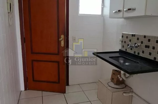 Kitnet com vista livre, 30m², Centro, Campinas (SP)