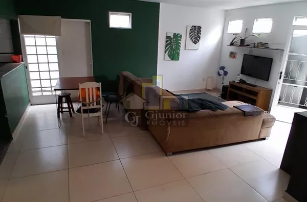 Casa Assobradada com Área Total  de 263,84m, Jardim Dos Oliveiras, Campinas (SP) - Foto 2