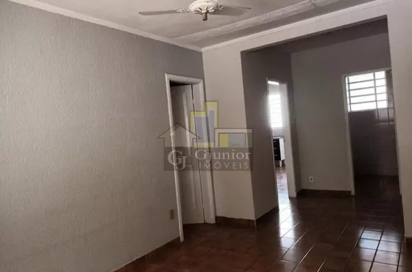 Casa com 3 Dormitórios (sendo 1 suíte) + Garagem, Vila Itália, Campinas (SP)