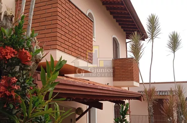 Casa com 3 Dormitórios (sendo 1 suíte) + 6 Vagas de Garagem, Jardim Antonio Von Zuben, Campinas (SP) - Foto 1