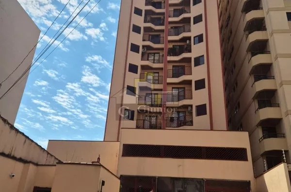 Apartamento com 1 Dormitório, Sacada e Garagem, Centro, Campinas (SP)