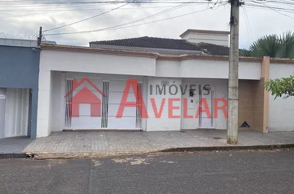 Casa para venda, 3 quarto(s),  Segismundo Pereira, Uberlândia