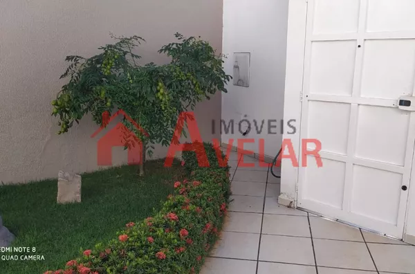 Sobrado no Bairro Jardim Colina 