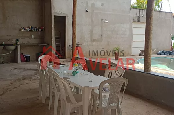 Casa + Salão de Festa no Morada Nova