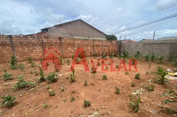 Excelente Terreno Plano Totalmente Murado e Com Portão