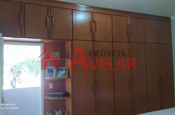 Sobrado no Bairro Jardim Colina 