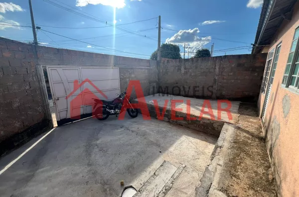 Casa de Esquina para venda,  Loteamento Monte Hebron, Uberlândia