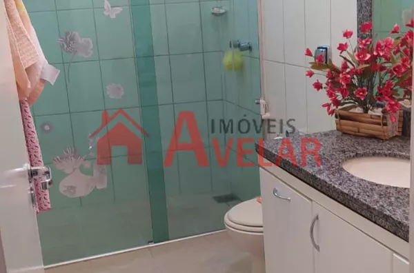 Sobrado no Bairro Jardim Colina 