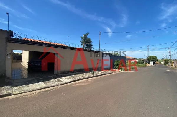 Casa no Bairro Jardim Canaã / Jardim Vica