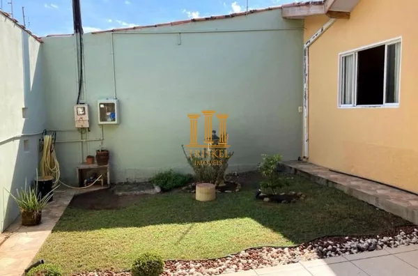 Casa 3 dorm e garagem coberta no Comerciários 2 em Taubaté