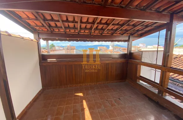 Casa 3 Dorm com 2 Suítes hidromassagem garagem coberta em Quiririm