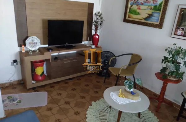 Casa 2 dorm com edícula no Quiririm