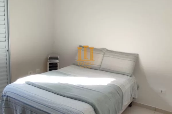 Casa 2 dorm e suíte com escritório com 2 vagas de garagem no Privilege