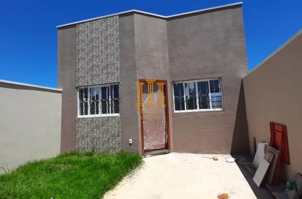 Casa 2 dorm para Venda com suíte e garagem para 2 carros